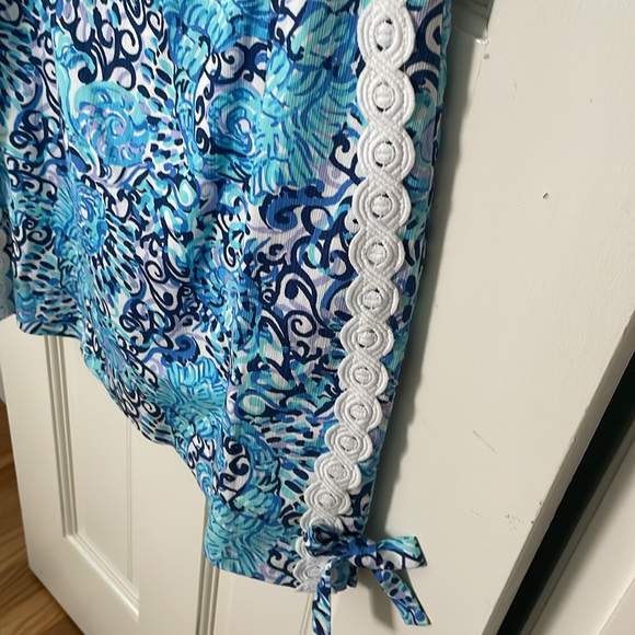Lilly Pulitzer dress with white side detail and bows - Picture 2 of 4